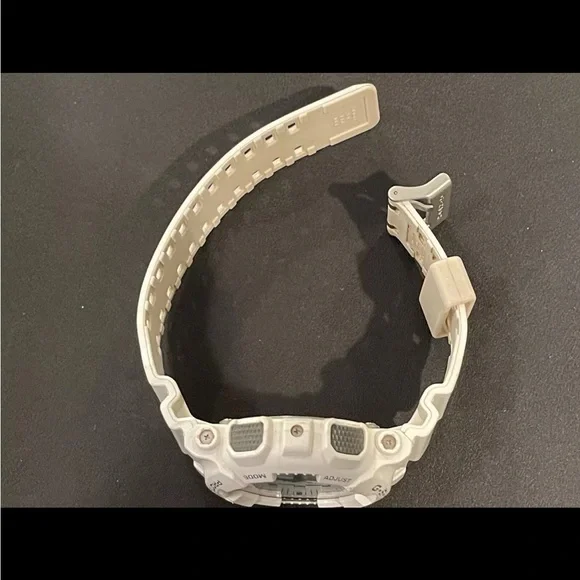 CASIO G-SHOCK WATCH - Picture 3 of 12